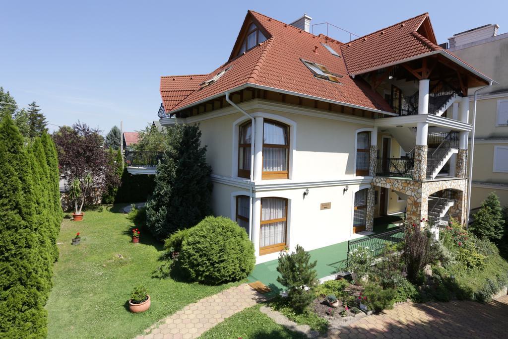 Club Unicum Heviz Exterior foto